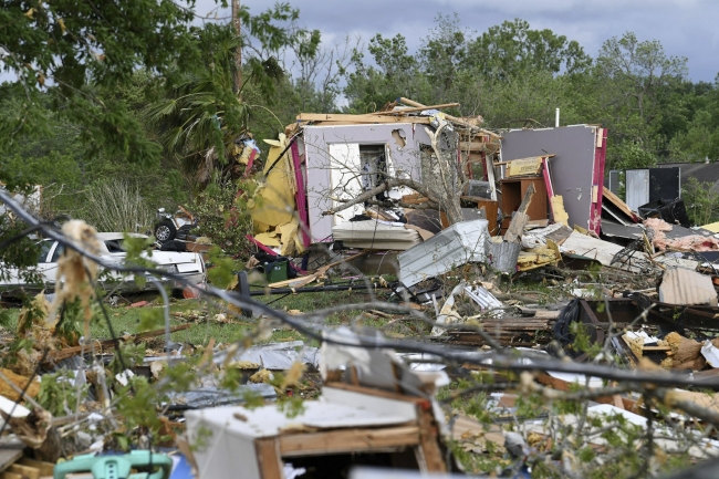 ABD'de fırtına: 8 kişi hayatını kaybetti